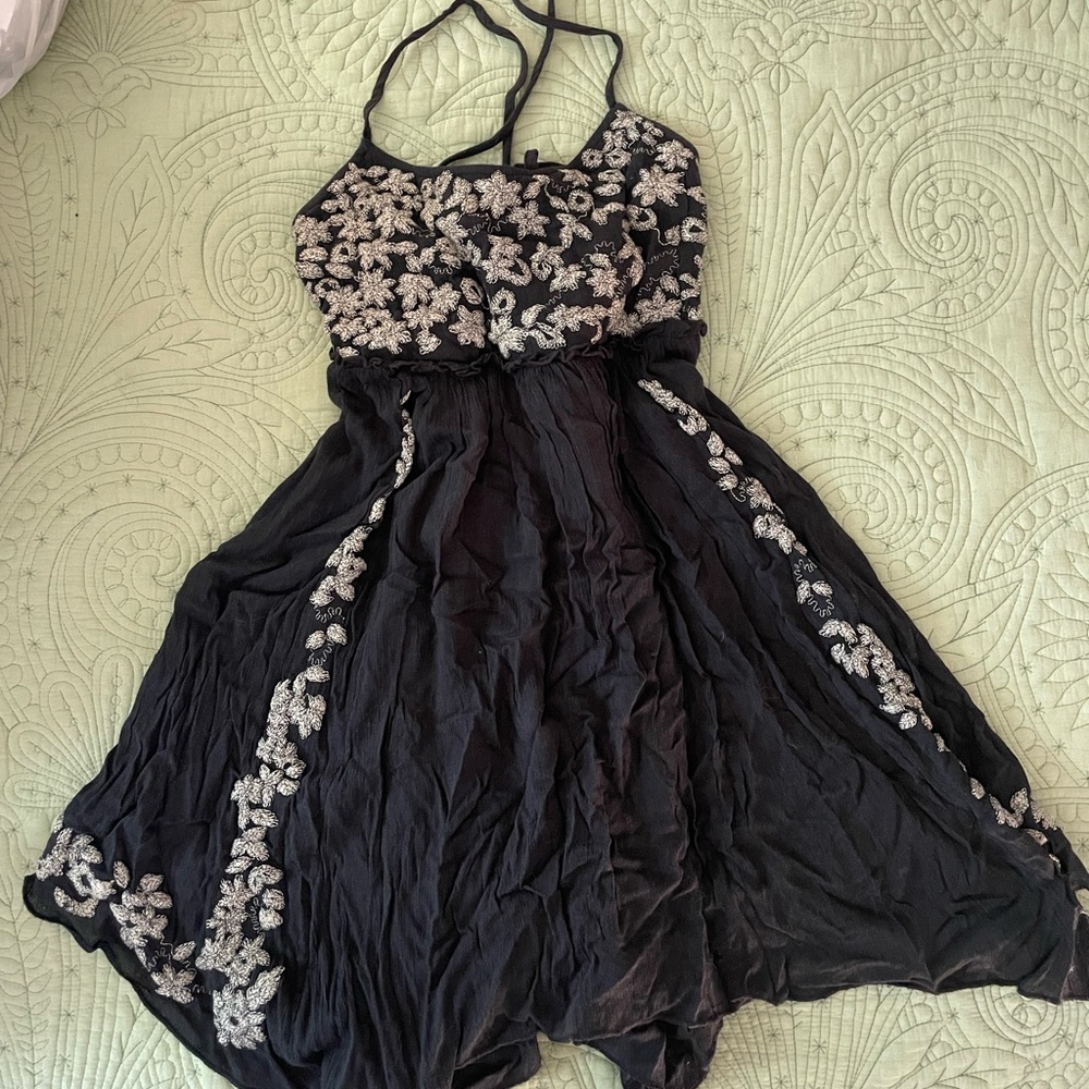 American Eagle Outfitters Navy & Cream Floral Embroidered Boho Dress